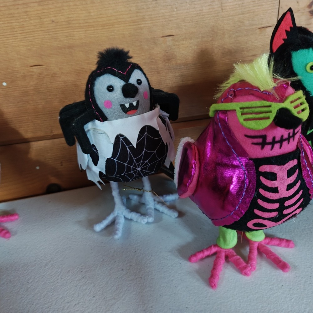 Lot of 6 Target Hyde and EEK Halloween 2024 Glitters Skitter Batrick Franky DC1 - Picture 3 of 4